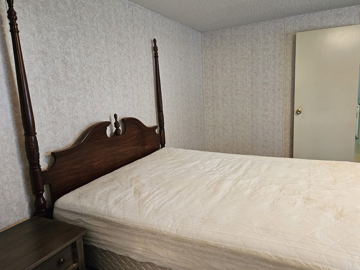 Building Photo - 9380 Seabright Ave