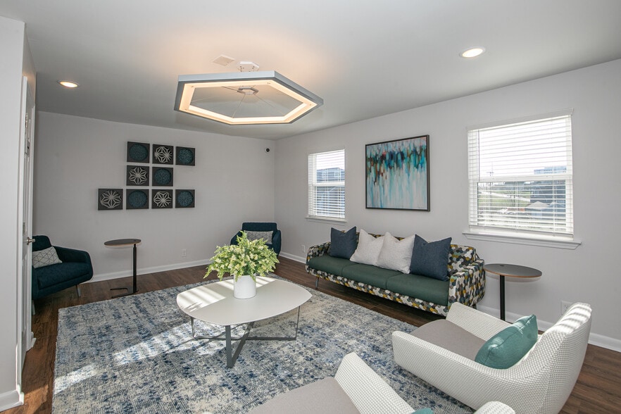 Building Photo - Meridian at Hermitage