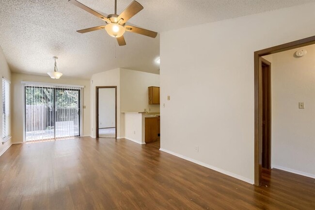 Building Photo - 2504 Howellwood Wy