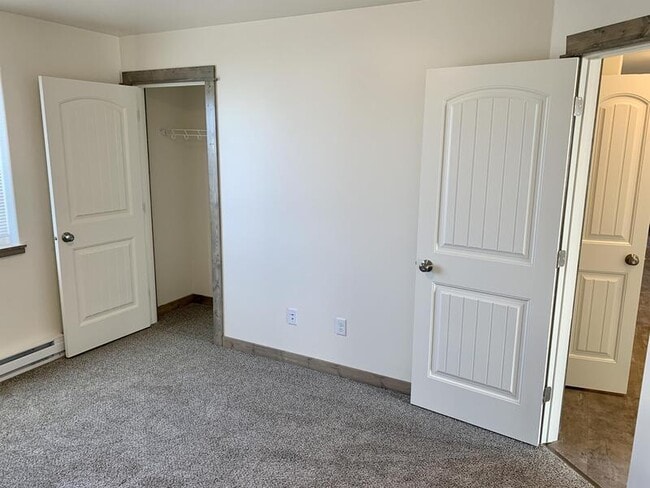 Building Photo - 800 Gibbon St