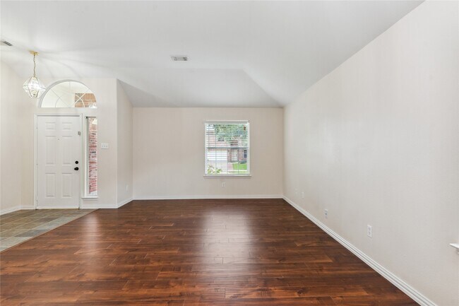 Building Photo - 19511 Ingham Dr