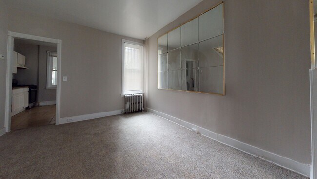 Building Photo - Three Bedroom Home Near Carroll Park