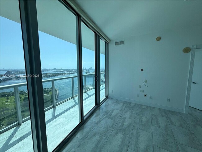 Building Photo - 888 Biscayne Blvd