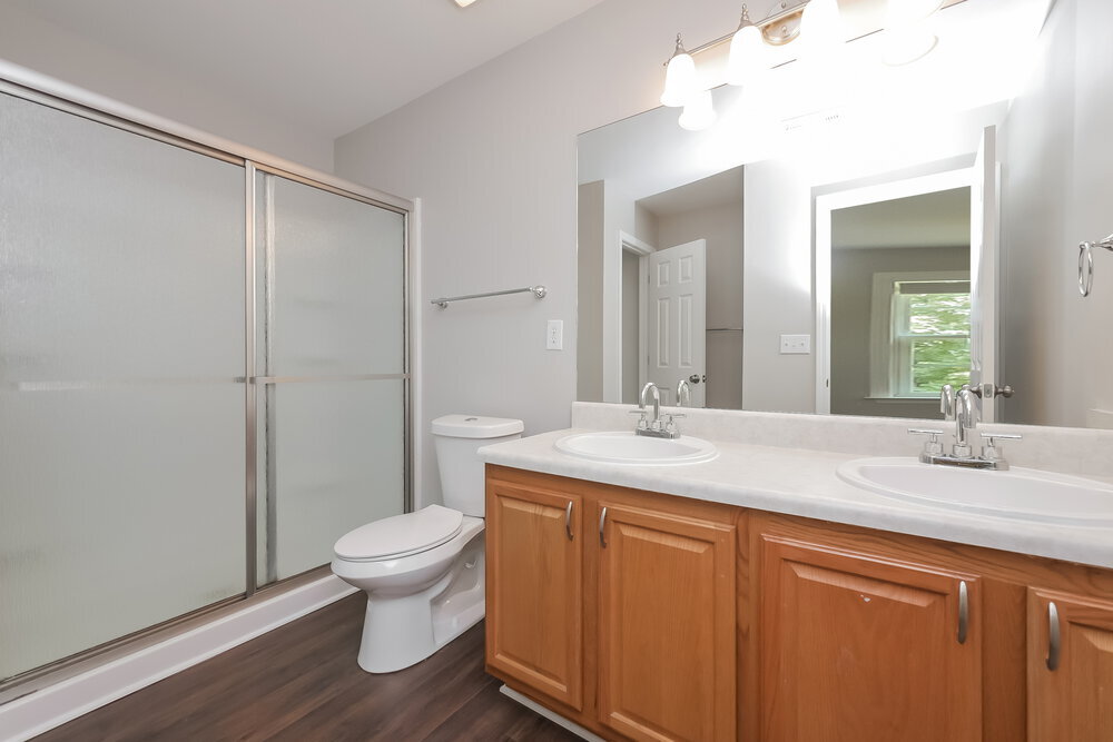 Building Photo - 54 Brookview Dr