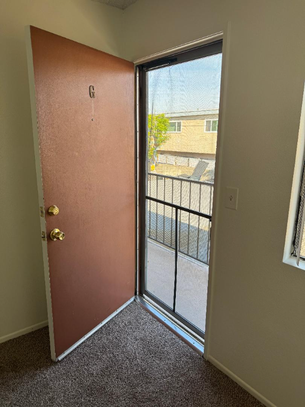 Primary Photo - 440 S San Jose Ave