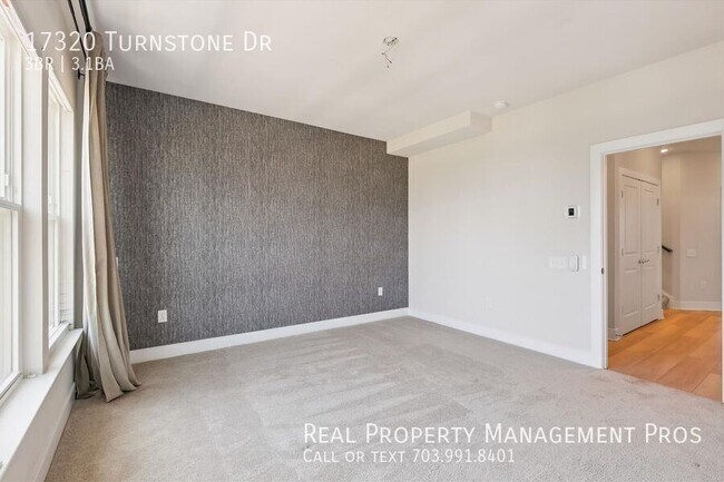 Building Photo - 17320 Turnstone Dr