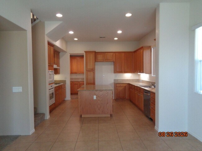 Building Photo - 6721 Princessa Dr