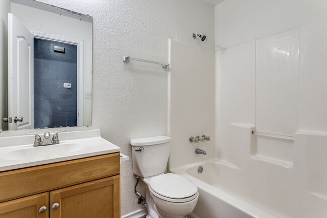 Building Photo - A Peaceful Retreat: 3 Bedroom Duplex