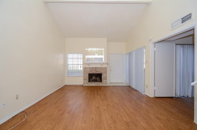 Building Photo - 6361 Cattails Ln