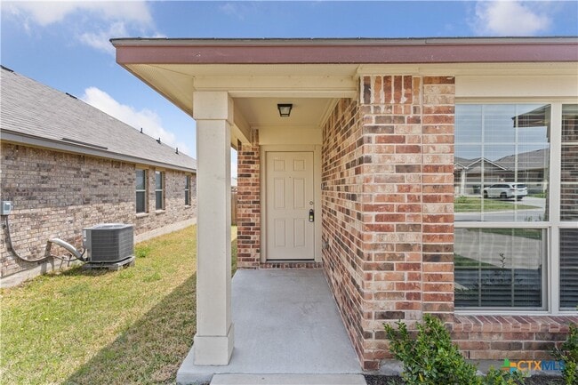 Building Photo - 6313 Dorothy Muree Dr