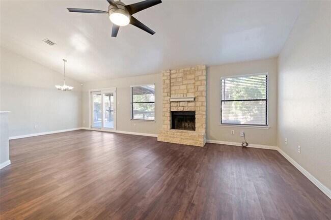 Building Photo - 8704 Birmingham Dr