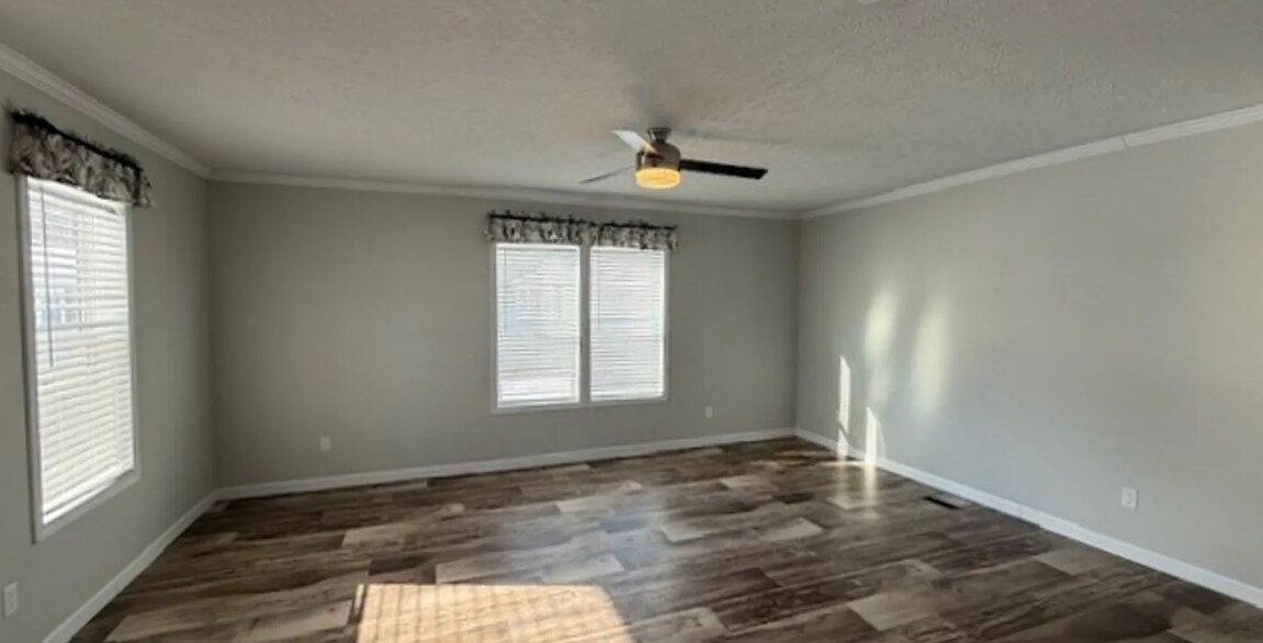 Building Photo - 10611 Lyons Ct