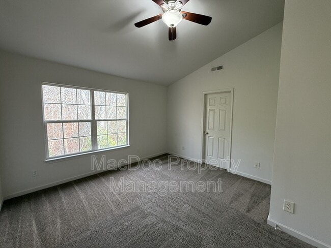 Building Photo - 4249 Normandy Ct