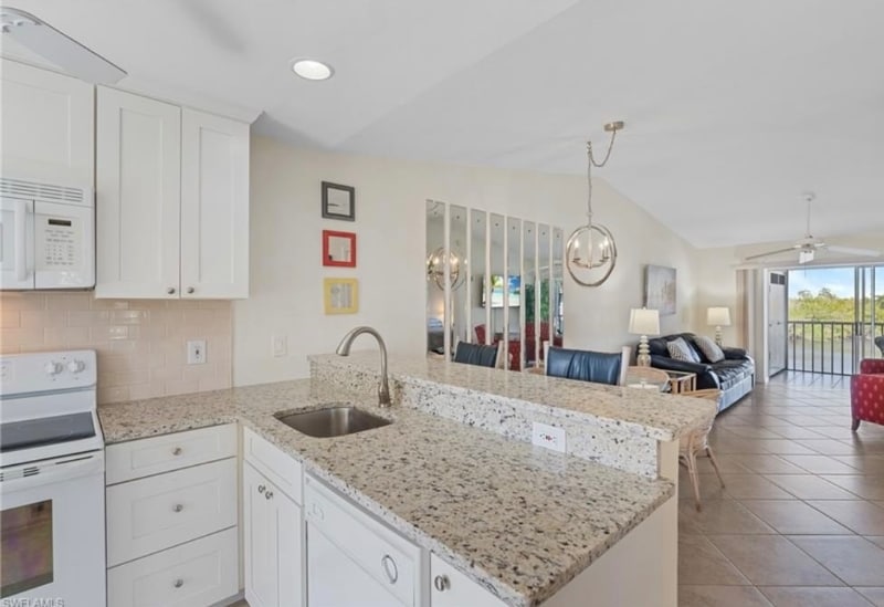 Building Photo - 1335 Mainsail Dr