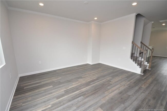 Building Photo - 1057 Shoreside Dr
