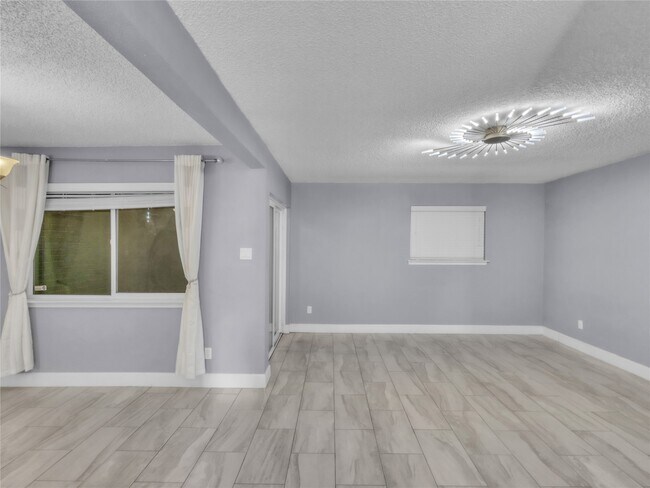 Building Photo - 7044 S Dairy Ashford Rd