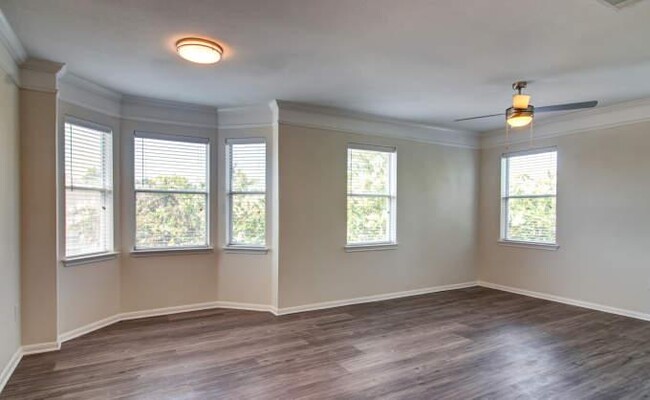 Building Photo - 3 bedroom in Houston TX 77094