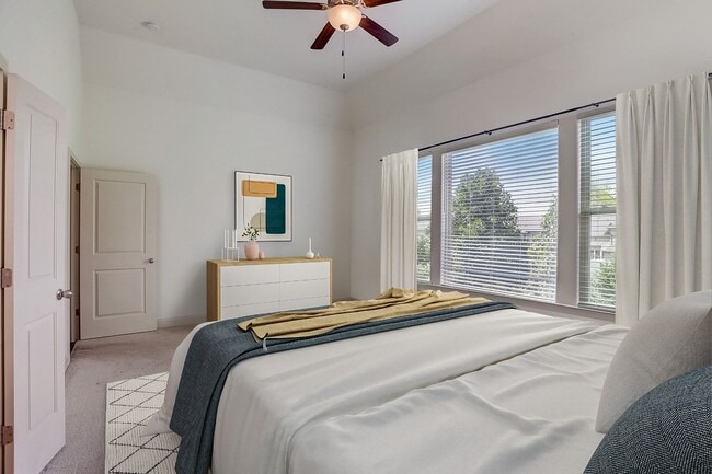 Building Photo - Beautiful 5-bedroom rental home in the hig...