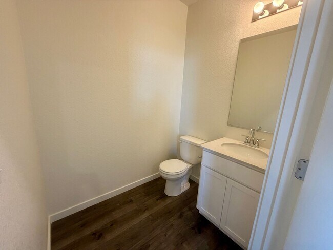 Building Photo - 3852 Pinnacles Ct