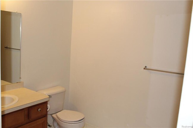 Building Photo - 16695 Carriage Way