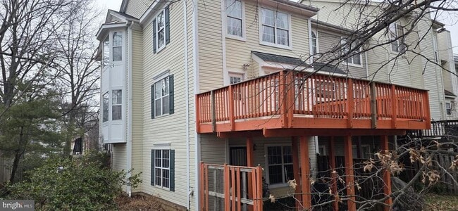 Building Photo - 7801 Vanity Fair Dr