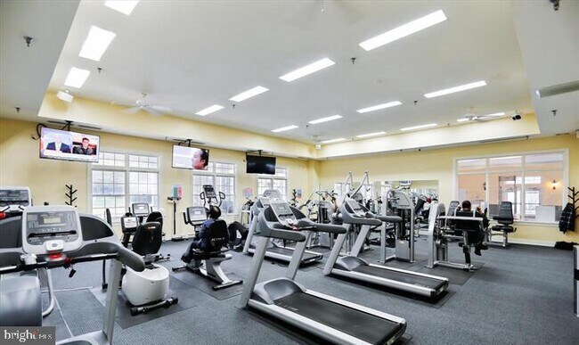 Building Photo - 13901 Belle Chasse Blvd