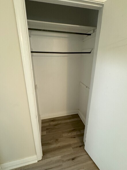 Building Photo - 96 N Halsey Rd