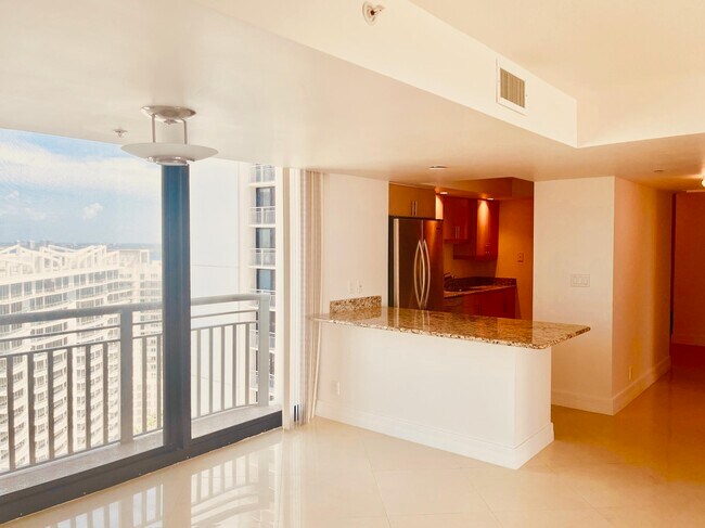 Building Photo - 3000 N Ocean Dr