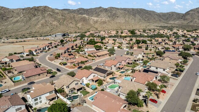 Building Photo - 16025 S 18th Dr