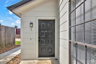 Building Photo - 4335 Crow Rd