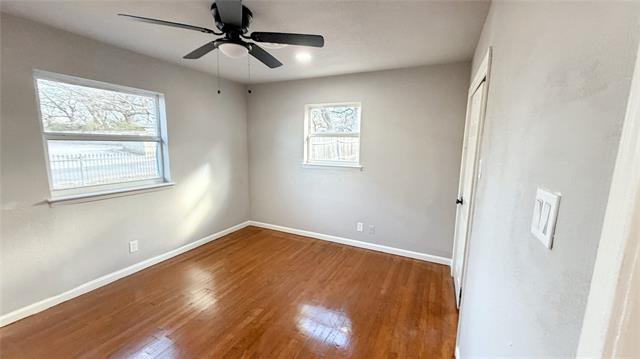 Building Photo - 4200 Kenwood Ct