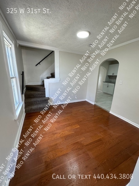 Building Photo - 325 W 31st St