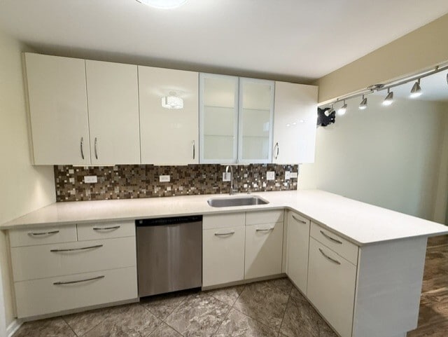 Building Photo - 707 Kingsbridge Dr