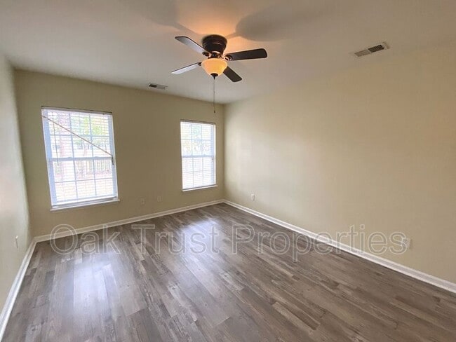 Building Photo - 136 Mcgrady Dr