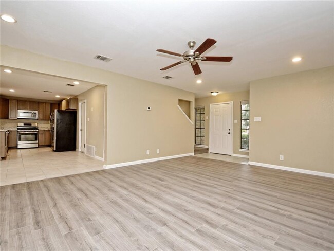 Building Photo - 610 Bristlewood Cove
