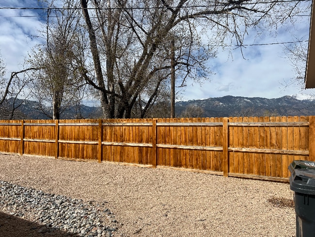 Building Photo - 746 E Costilla St