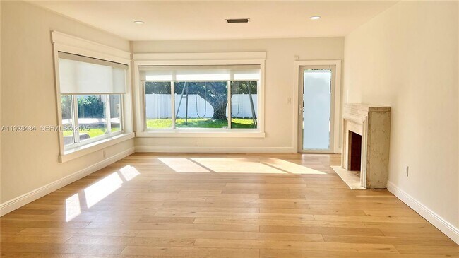 Building Photo - 2 NE 108th St