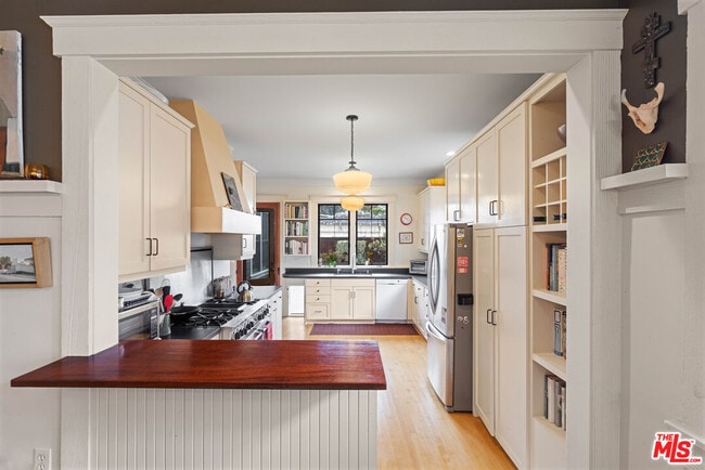 Building Photo - 740 Marco Pl