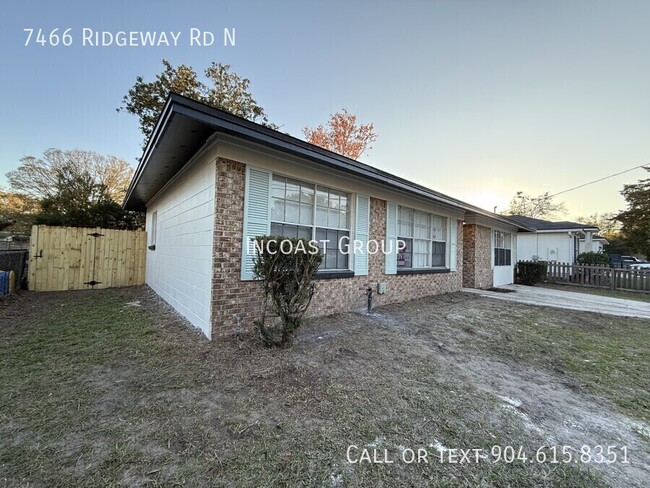 Building Photo - Beautifully Renovated 4-Bedroom Home for R...