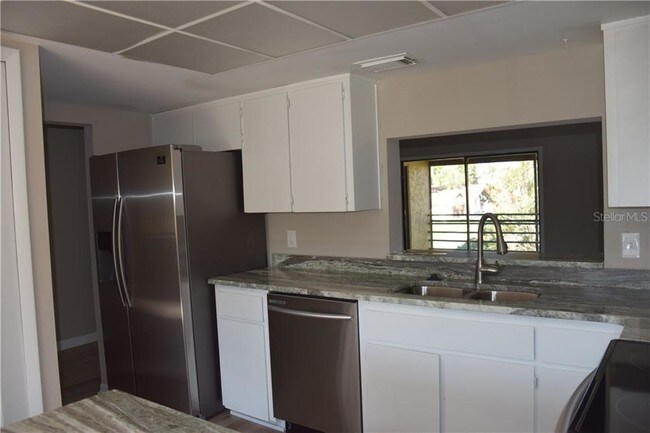 Building Photo - 4428 S Lake Orlando Pkwy