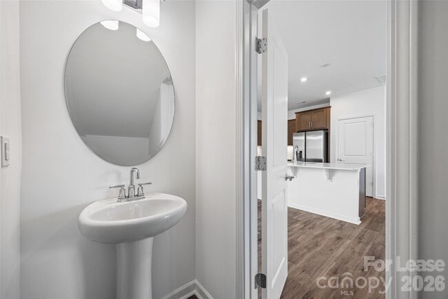 Building Photo - 16212 Leading St