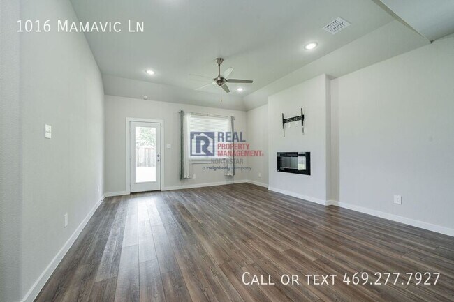 Building Photo - 1016 Mamavic Ln