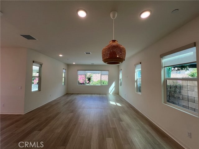 Building Photo - 2657 E Clara Ln