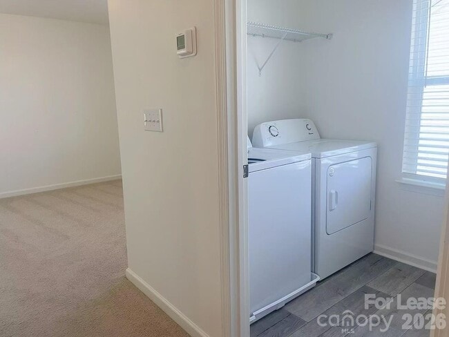 Building Photo - 5006 Beacon Ave