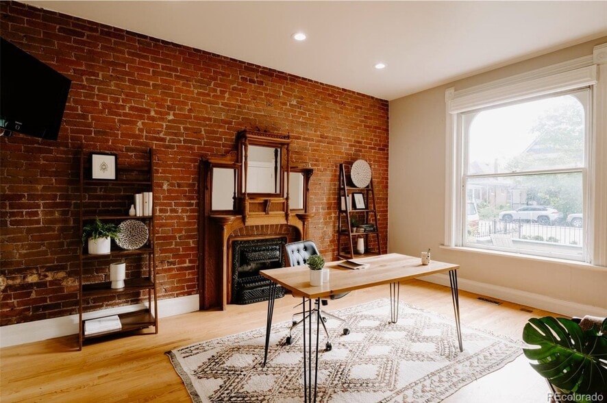 Building Photo - 311 Bannock St