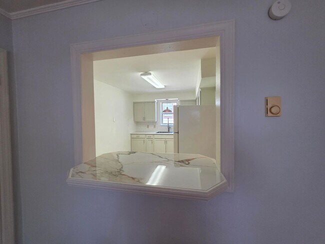 Building Photo - DVI122#-DJ