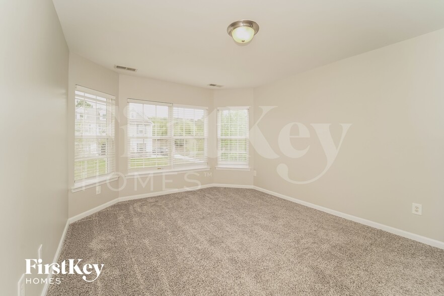 Building Photo - 12204 Palomar Dr