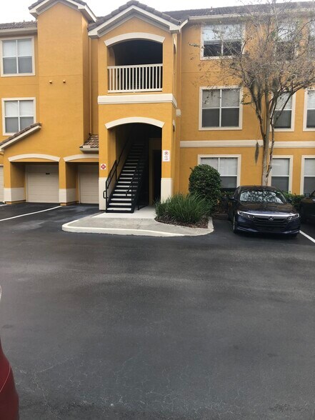 Building Photo - 8848 Villa View Cir