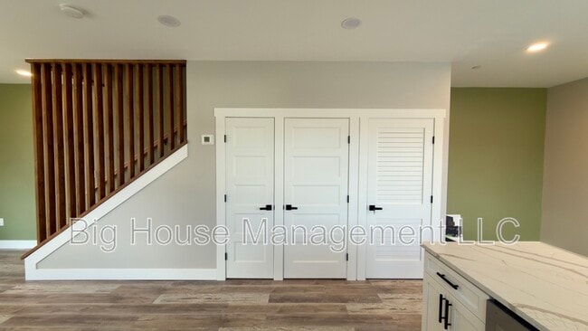 Building Photo - 247 Farragut St NW