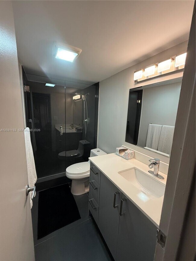 Building Photo - 10275 Collins Ave